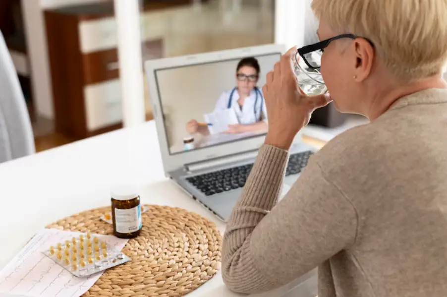 Teleconsulta com envio de documentos em tempo real